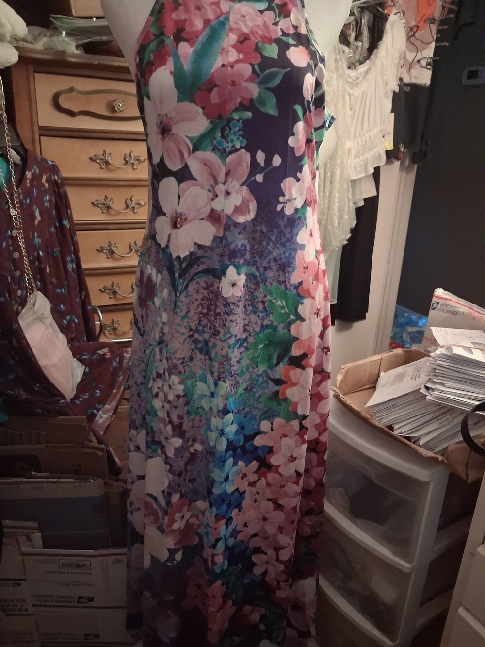 New,Floral Halter Knit Maxi Dress in Vibrant Multicolor. Great Resort Vacation M